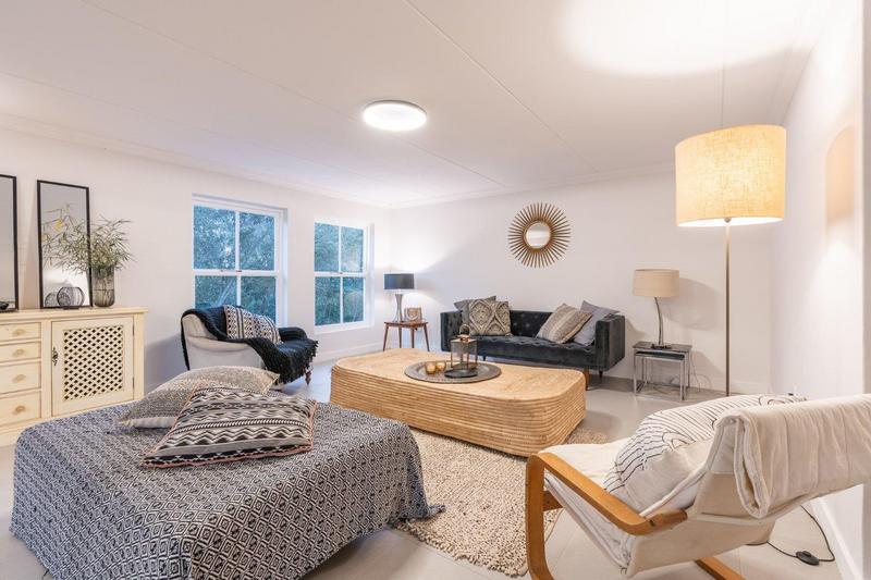5 Bedroom Property for Sale in Constantia Western Cape